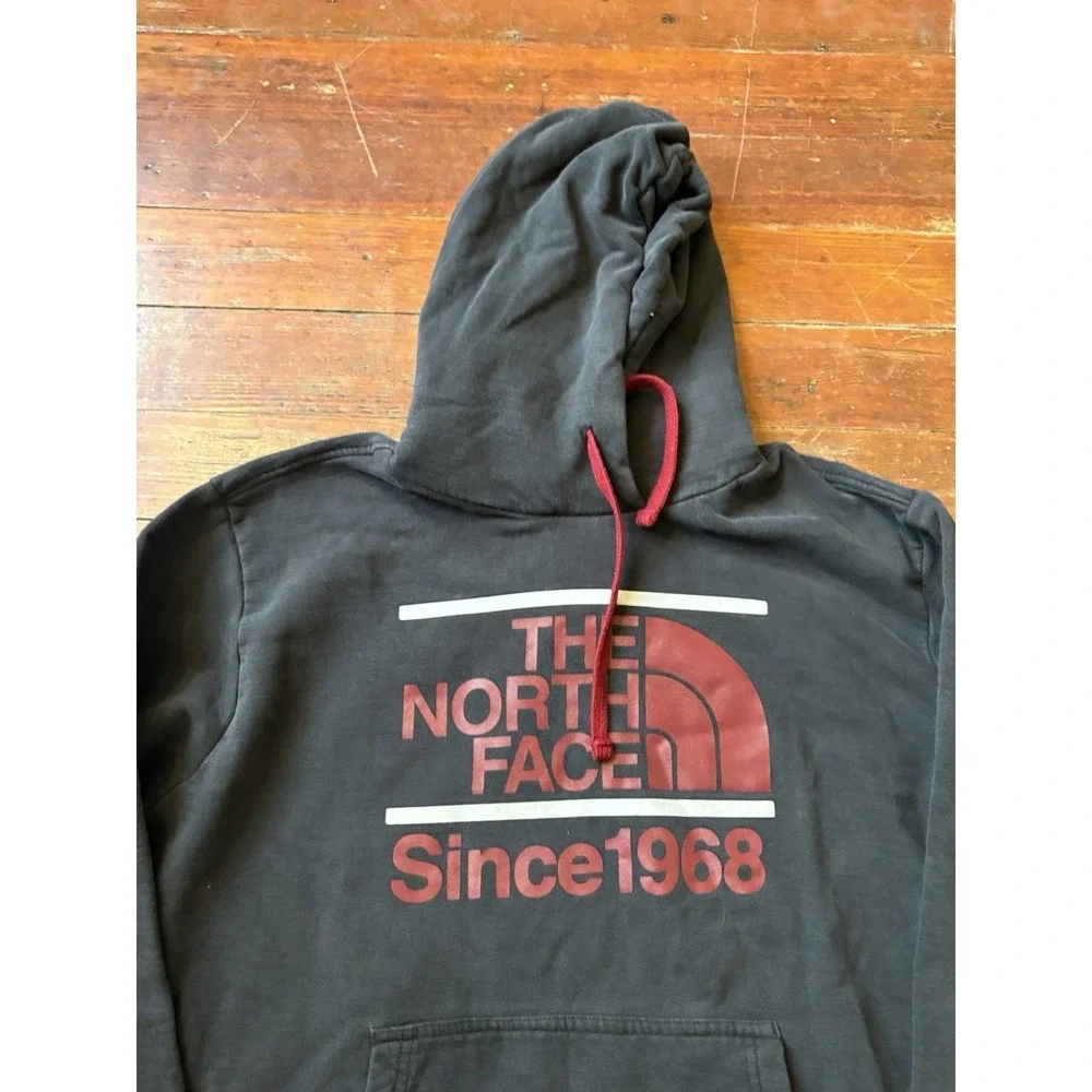 The North Face Hoodie Mens XLarge Black Red Box Pullover Never Stop Exploring